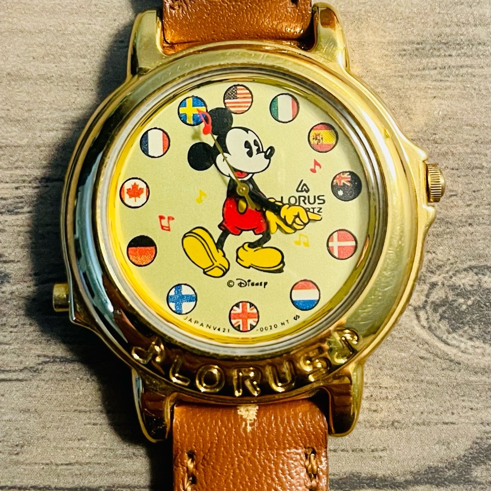 Lorus world flags musical Mickey Mouse watch